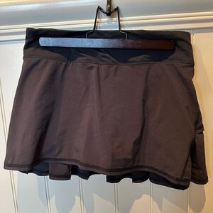 LULULEMON Ladies Women’s Girls Size 4 Black Shorts Skirt Skort Ruffled Back